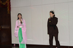 客服部演唱《劉海砍樵》_副本.jpg